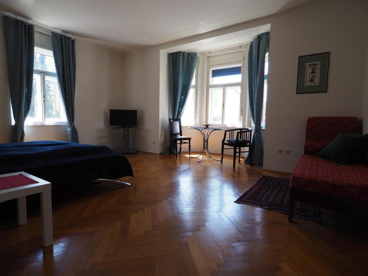 クラーゲンフルトRizzi Hausアパートメント エクステリア 写真